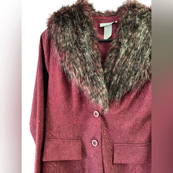 Vintage red floral fur trim women’s coat - Picture 2 of 6